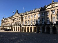 we decidied to make another visit to Santiaago di Compostela - this is the main administrative building of the town in the main square anad opposite the Cathedral