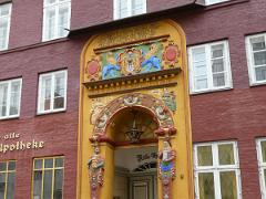 click for Lunebrg iames