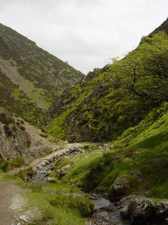 Walking up Carding Mill Valley