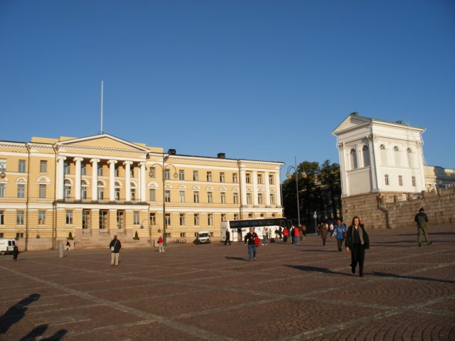 stillsenatesquare.jpg